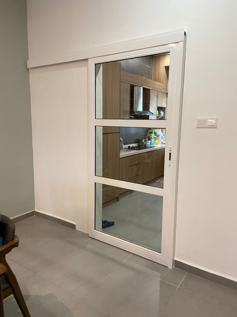 Top Hanging Door